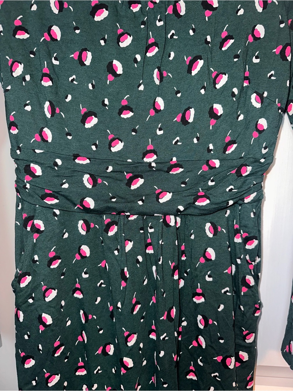 Boden Size 6L Green Long-Sleeve Printed Midi Dress with Pink Accents - Picture 4 of 13